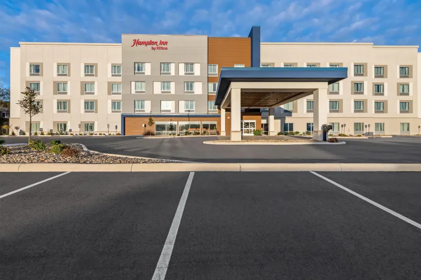Hampton Inn Mt. Vernon Oh - Image 1