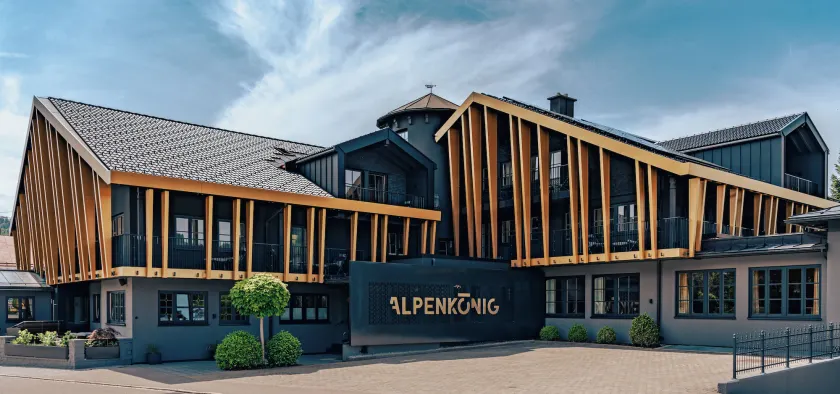 Hotel Alpenkönig - Image 1