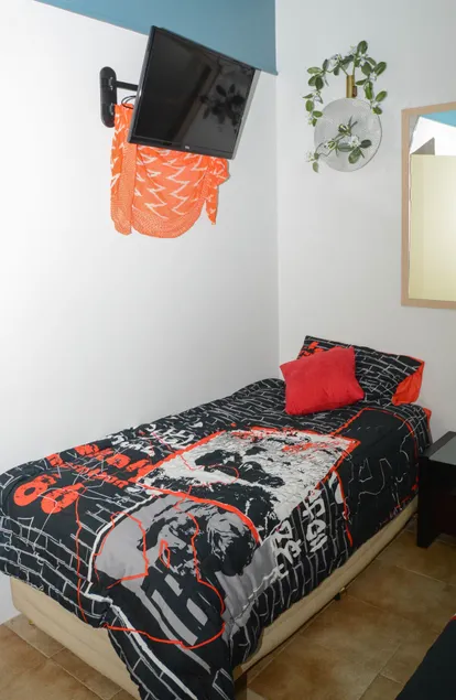 Westside Studio Apartments - Chambre