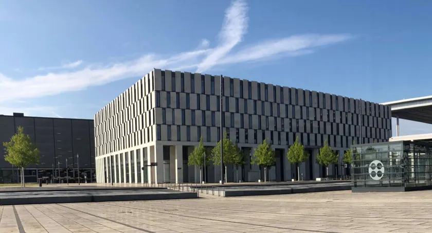 Steigenberger Airport Hotel Berlin - Image 1