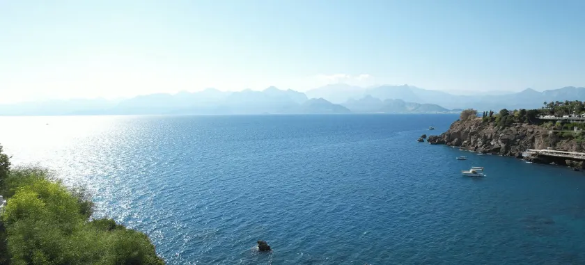 Qinn Hotels - Image 1