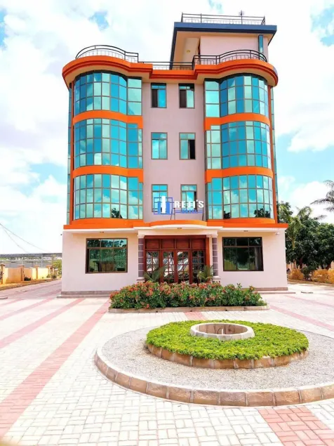 Rejis Hotel - Image 1