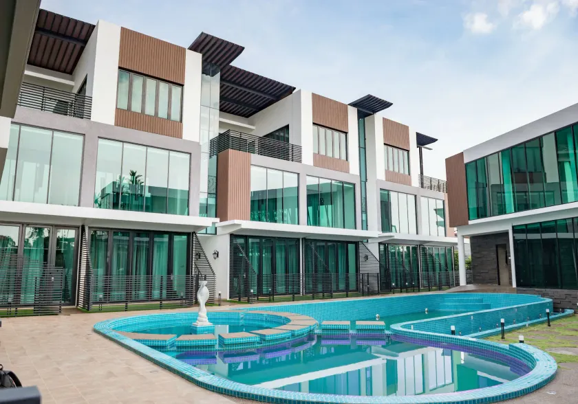 Hermitage Boutique House - Image 1