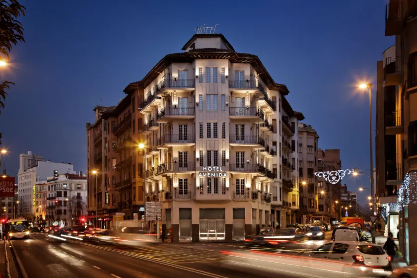 Hotel Avenida - Image 1