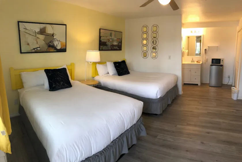 Inn at Palm Springs - Image 1