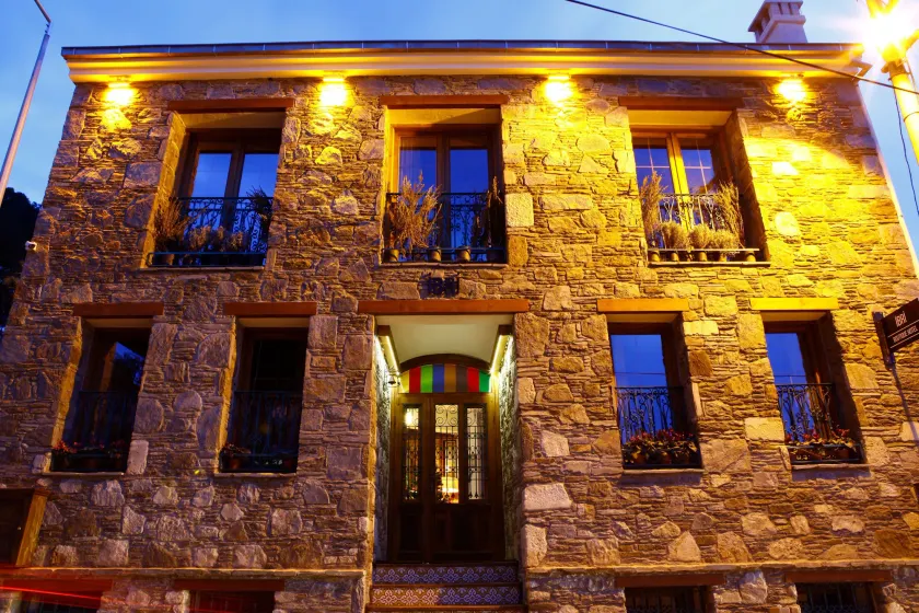 Ibri Hotel - Image 1