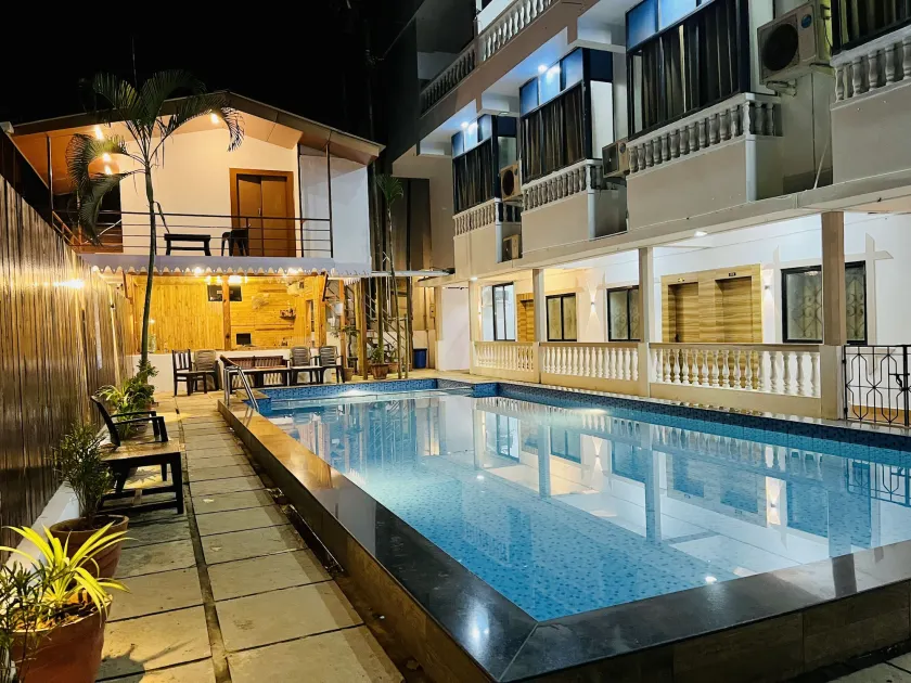 Hotel Pleasure Inn near Turtle Beach- Morjim - Image 1