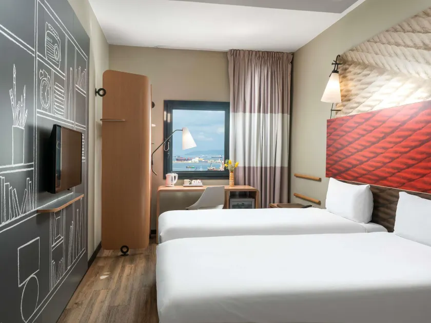 Ibis Istanbul Tuzla Hotel - Image 1