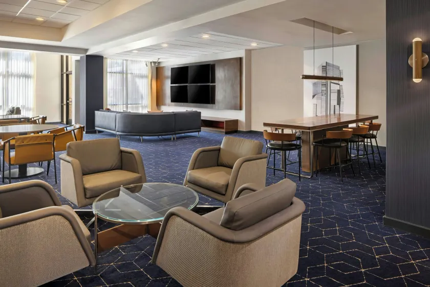 Courtyard by Marriott Sacramento Midtown - Image 1