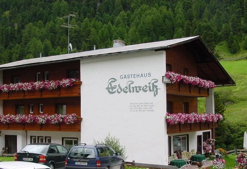 Gästehaus -Pension Edelweiss - Image 1