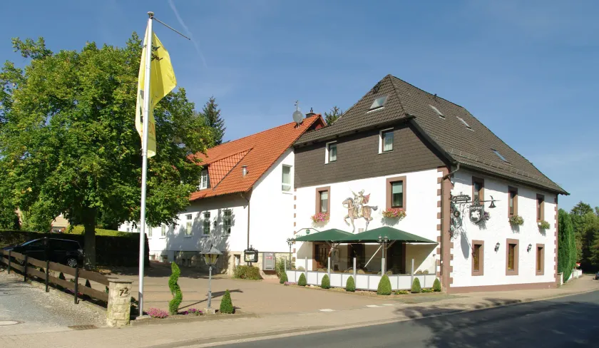 Land-gut-Hotel Räuber Lippoldskrug - Image 1