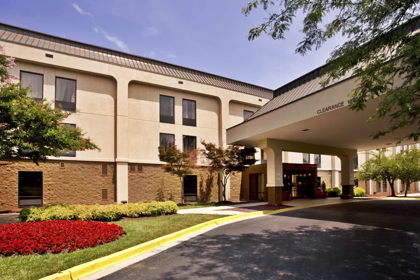 Hampton Inn Bowie - Image 1