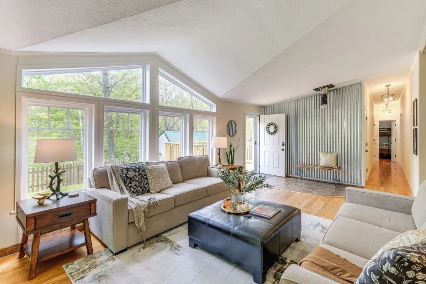 Walk to River: Loudonville Retreat w/ Hot Tub! - Image 1