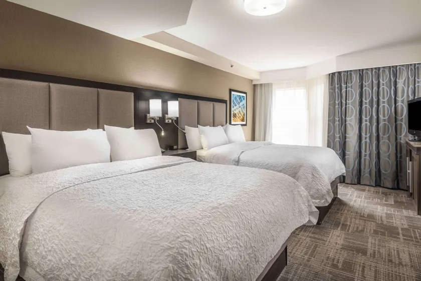 Hampton Inn & Suites Chapel Hill/Durham, Area - Image 1