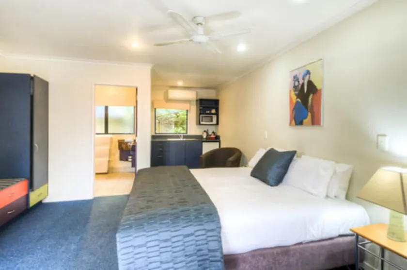 Claremonte Motor Lodge - Image 1