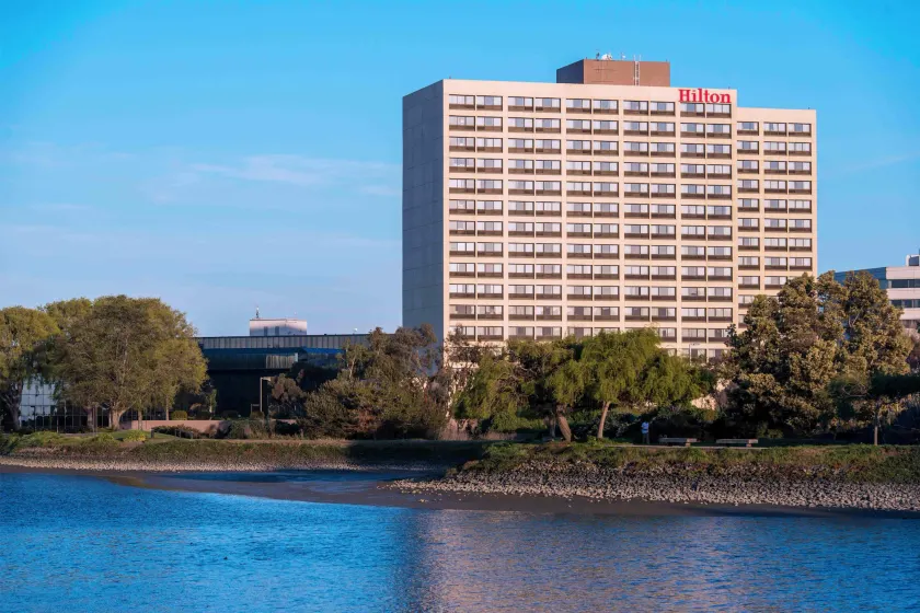 Hilton San Francisco Airport Bayfront - Image 1