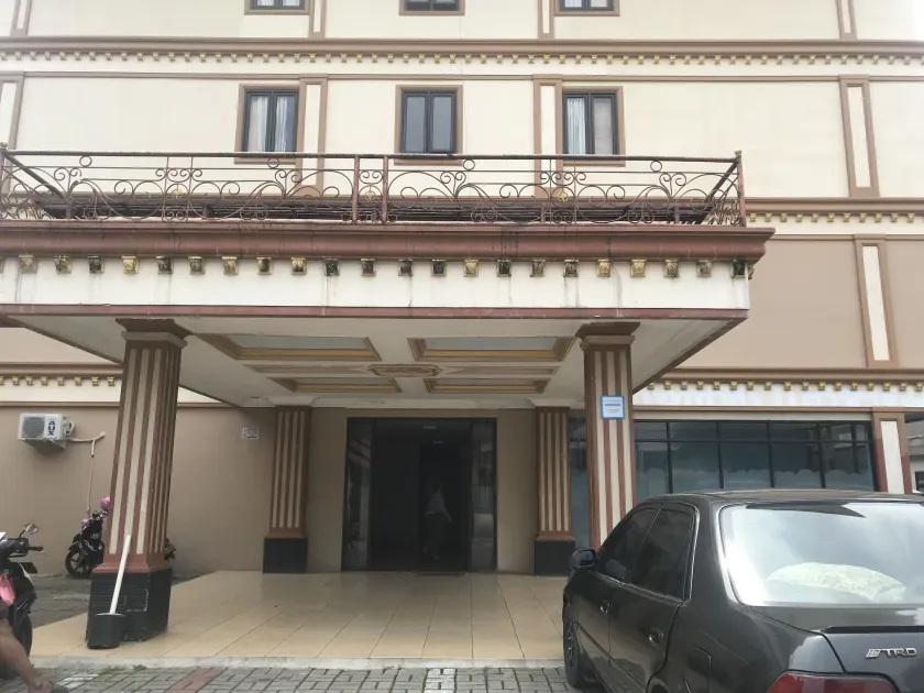 Hotel O Cibubur Near Cibubur Junction Formerly Comfort Residence - Image 1