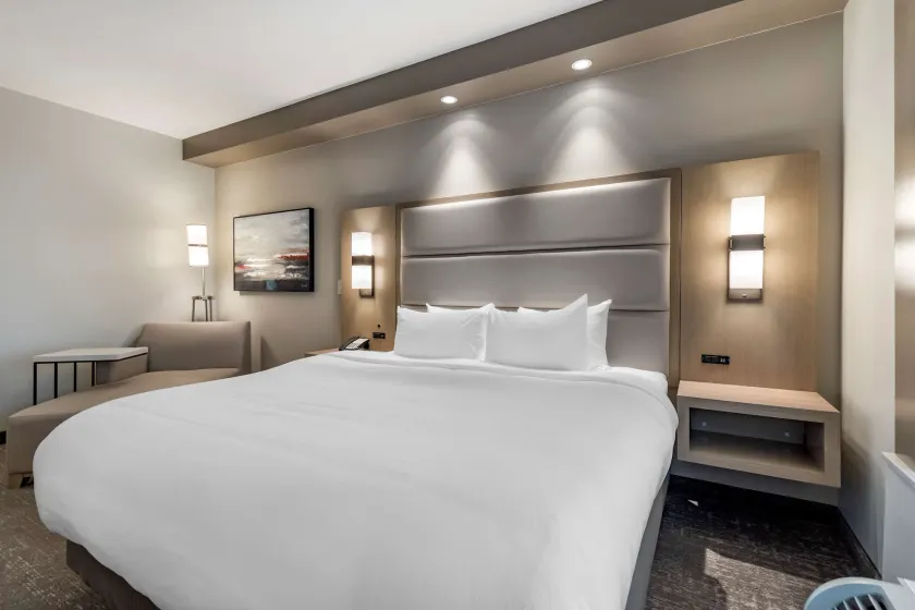 Best Western Premier Prince Albert - Image 1