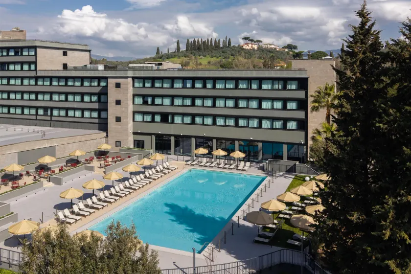 Radisson Blu Hotel, Florence - Image 1