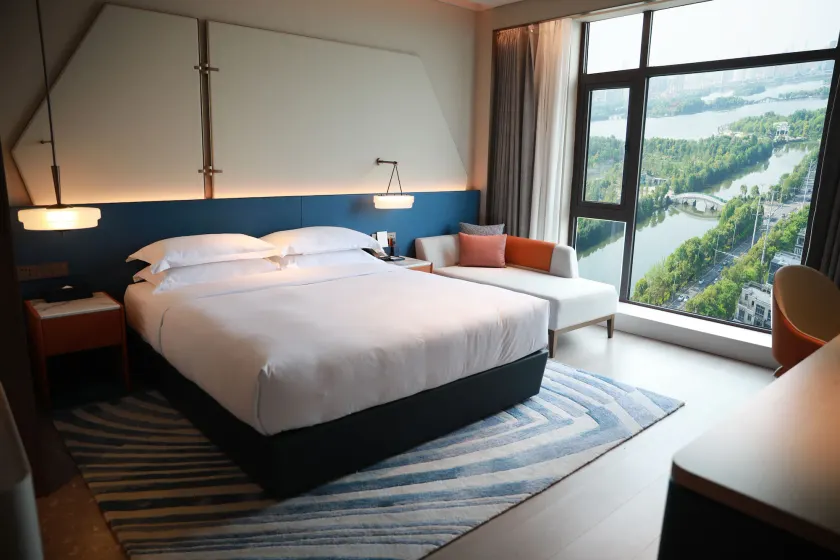 Nanchang Xianghu Grand Skylight Hotel - Image 1