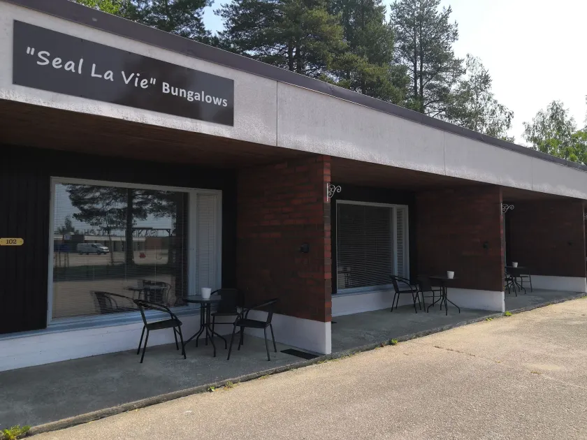 Leikari Bungalows - Image 1