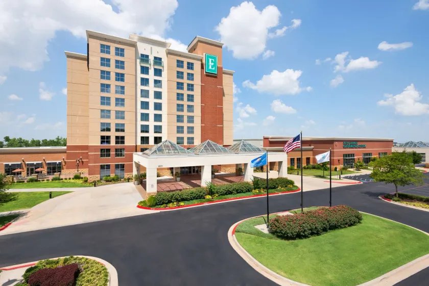 Embassy Suites by Hilton Norman Hotel & Conference Center - Image 1