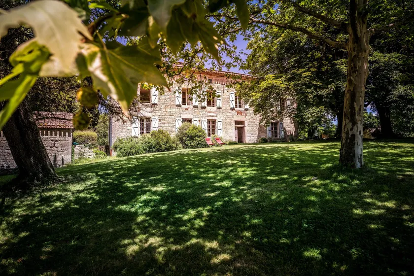 Les Hauts de Sauliès - Chambre et Table d'Hôtes de charme - Image 1