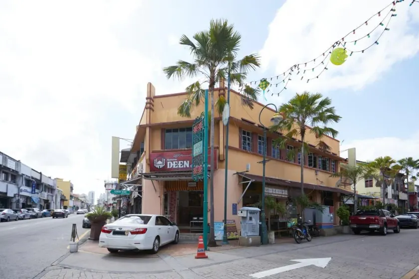 Ros Heritage Motel - Image 1