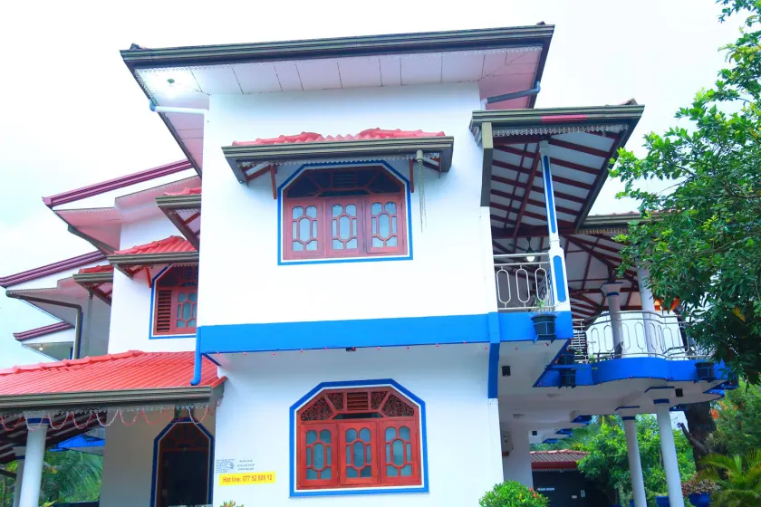 Senaro Holiday Resort - Image 1