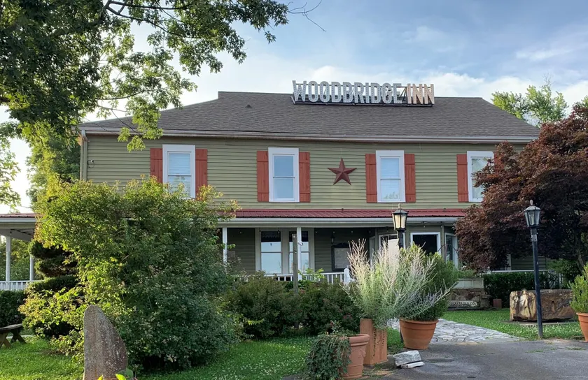Woodbridge Inn & Tavern - Image 1