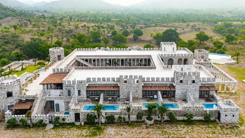 Maya Luxury The Quila Udaipur - Image 1