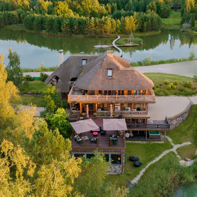 Jonathan Spa ESTATE - Image 1