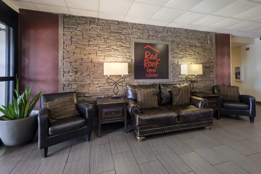 Red Roof Inn Yemassee - Image 1