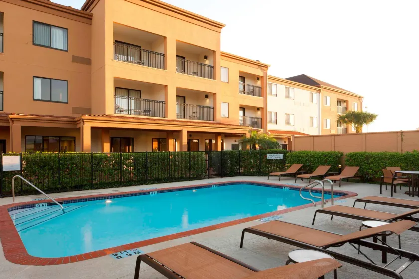 Courtyard by Marriott Brownsville - Image 1