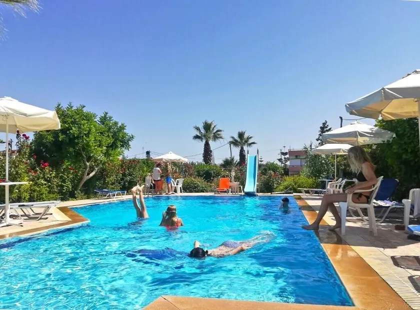 Violetta Hotel - Image 1