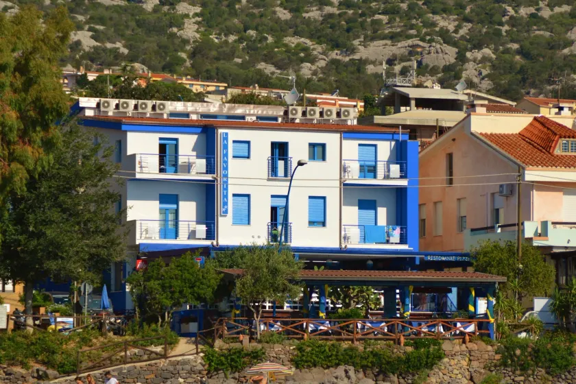 La Favorita Hotel - Image 1