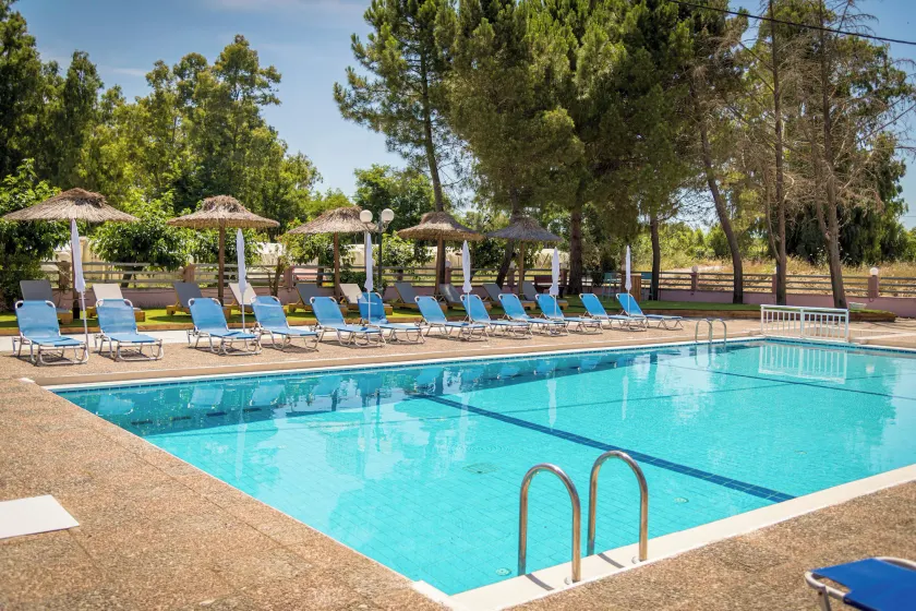 Apollo Hotel - Image 1