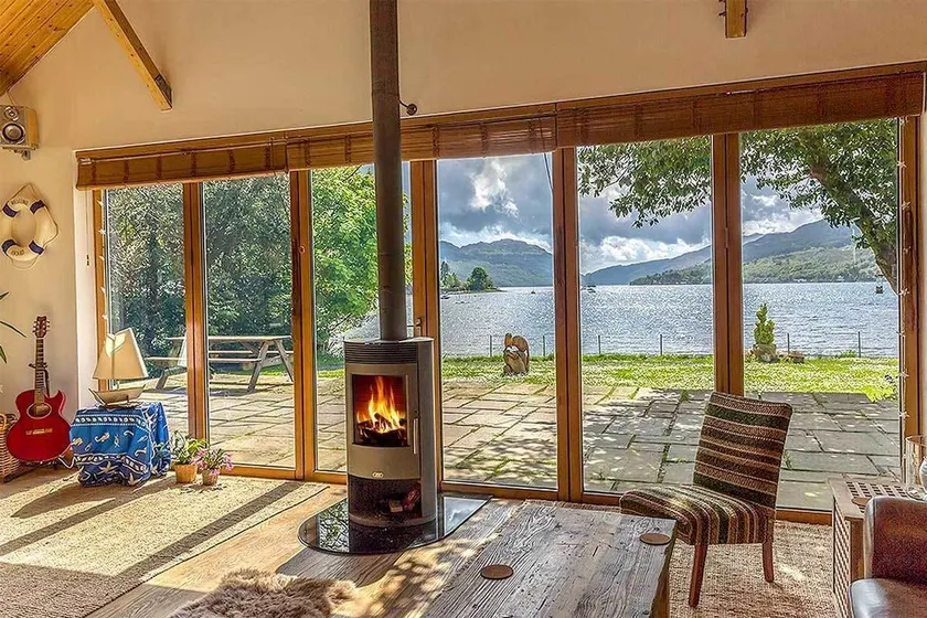The Shore House - Image 1