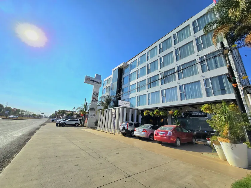 Alambique Hotel Express - Image 1