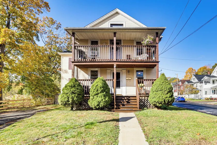 1 Mi to Main St: Riverside Torrington Apt w/ Yard - Image 1
