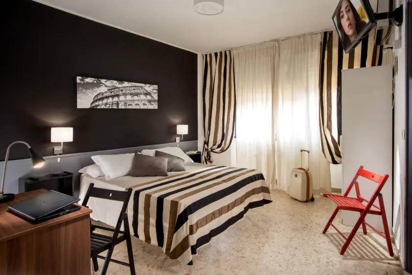 Radio Hotel - Image 1