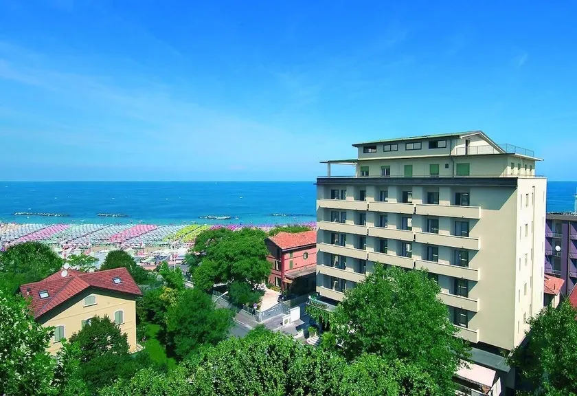 Acropolis Hotel - Image 1