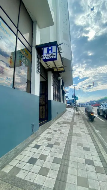 Hotel Armenia Lions - Image 1