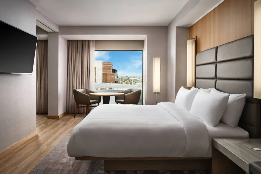 AC Hotel by Marriott Phoenix Downtown - Image 1