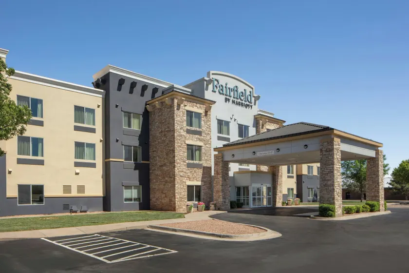 Fairfield Inn & Suites Clovis - Image 1