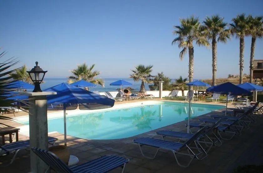 Sun Camero Apartments - Image 1