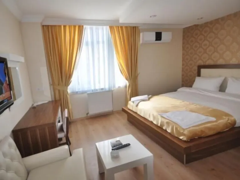 Savis Otel - Image 1