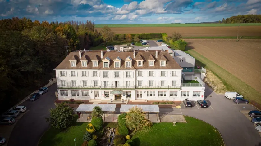 Best Western Hotel Restaurant Ile de France - Image 1