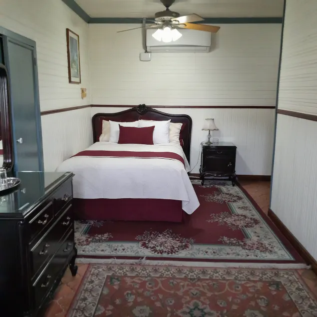 Hotel Santo Tomas / Historical Property - Image 1