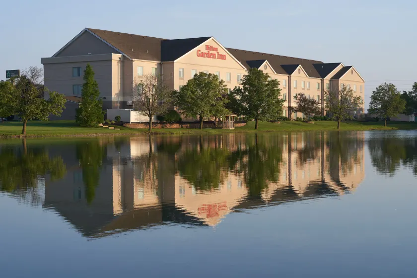 Hilton Garden Inn Evansville - Image 1